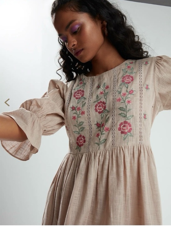 Bombay Paisley Dresses & Skirts - Beige Midi Dress with Pink & Green Floral Embroidery 💯 cotton button back